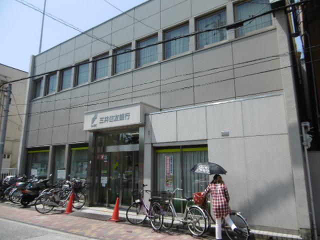 銀行　三井住友銀行　若江岩田支店（銀行）まで482m