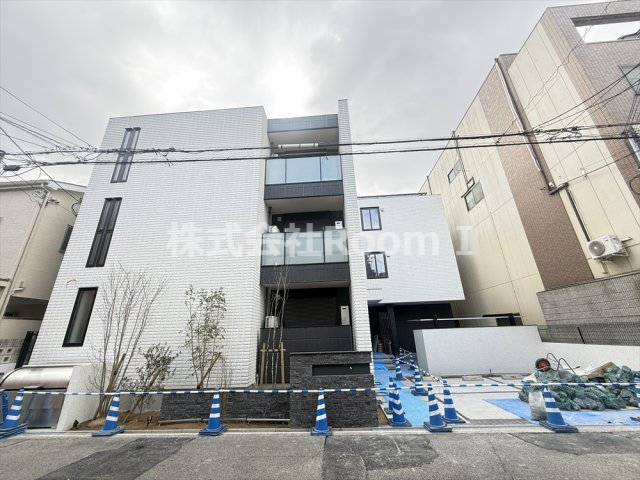 エントランス　ゆとりのあるエントランスです