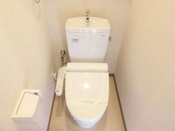 トイレ　ウォシュレット有り！
