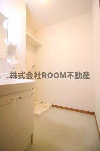 洗面設備　コンパクトで使いやすい洗面所