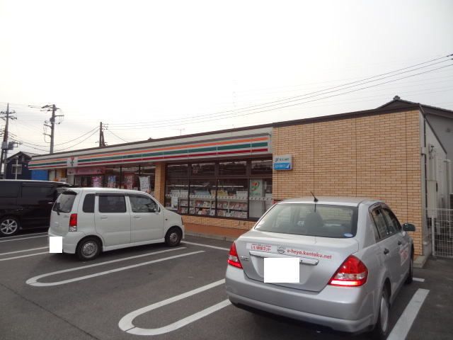 コンビニ　セブンイレブン宇都宮上戸祭店（コンビニ）まで800m
