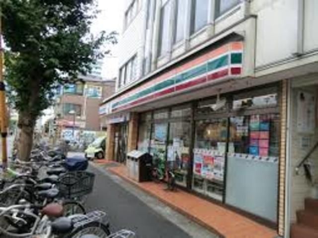 コンビニ　セブンイレブン船橋二和向台駅前店（コンビニ）まで800m