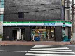 コンビニ　ファミリーマート 台東三筋店（コンビニ）まで233m