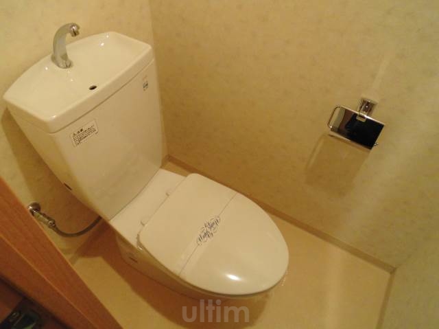 トイレ　※別のお部屋のお写真です。御参考までに。