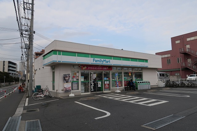 コンビニ　ファミリーマート 市川インター店（コンビニ）まで449m
