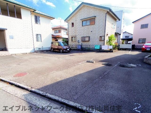 駐車場　駐車スペースもあります