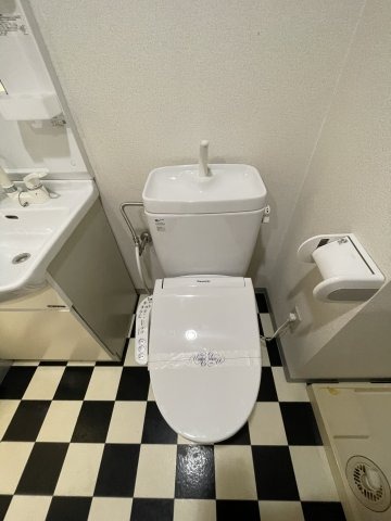 トイレ　シンプルで使いやすいトイレです
