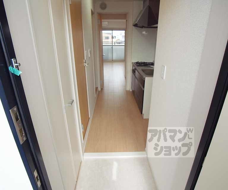 玄関　玄関の写真です。
