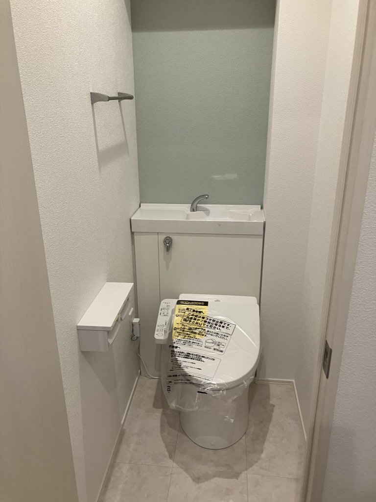 トイレ　温水洗浄便座　WC