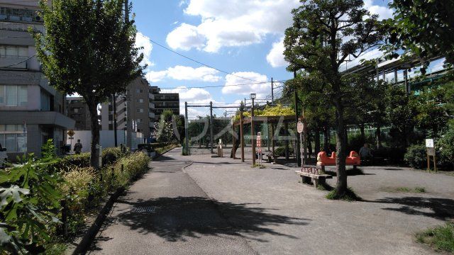 公園　西日暮里一丁目広場（公園）まで402m