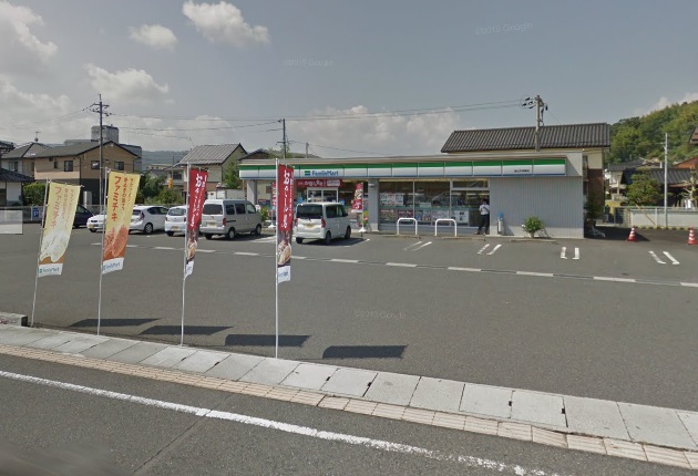コンビニ　ファミリーマート　津山天神橋店（コンビニ）まで166m