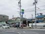 コンビニ　ファミリーマート 岡崎根石町店（コンビニ）まで132m