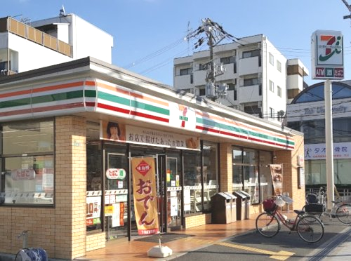 コンビニ　セブン-イレブン 阪急下新庄駅前店（コンビニ）まで105m