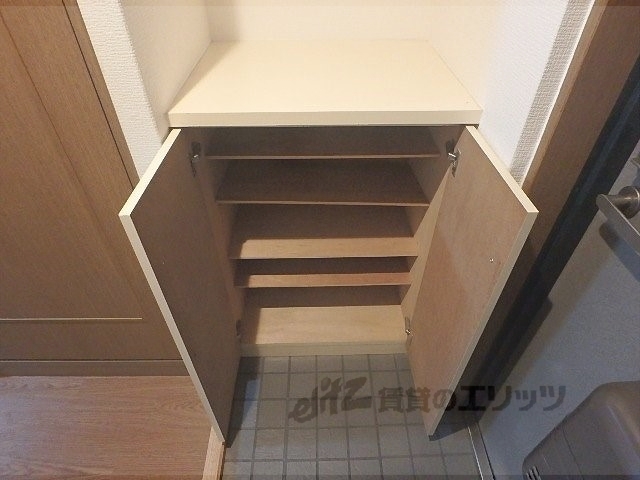 収納　下駄箱