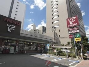 スーパー　フレスコ江坂店（スーパー）まで740m