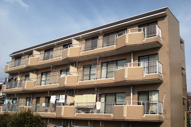 建物外観　★2012年１月内装フルリフォーム済・水周り新品・都市ガス★