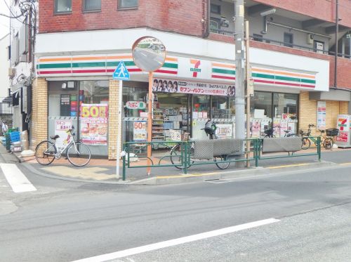 コンビニ　セブンイレブン 杉並清水３丁目（コンビニ）まで98m