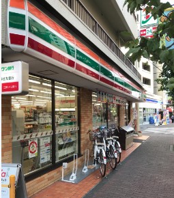 コンビニ　セブンイレブン 府中八幡町店★（コンビニ）まで607m