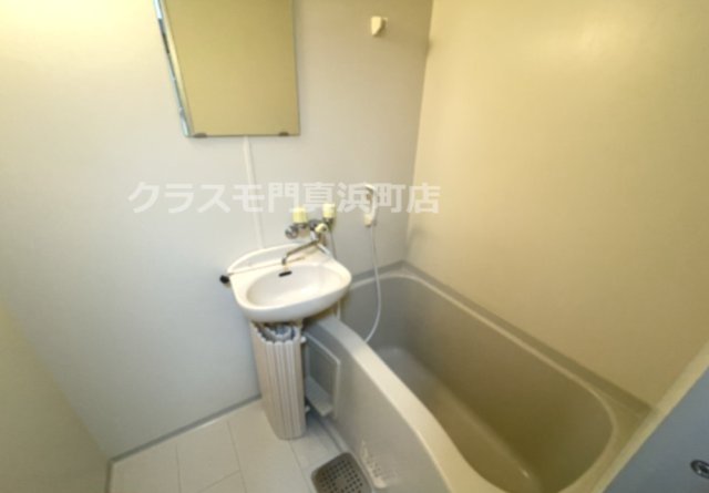 バス・シャワールーム　(参考)同マンション他部屋の写真