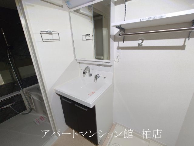 洗面設備　同施工会社、同型タイプです