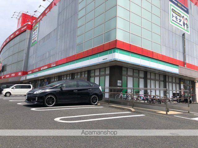 コンビニ　ファミリーマート小倉寺迫口店（コンビニ）まで512m