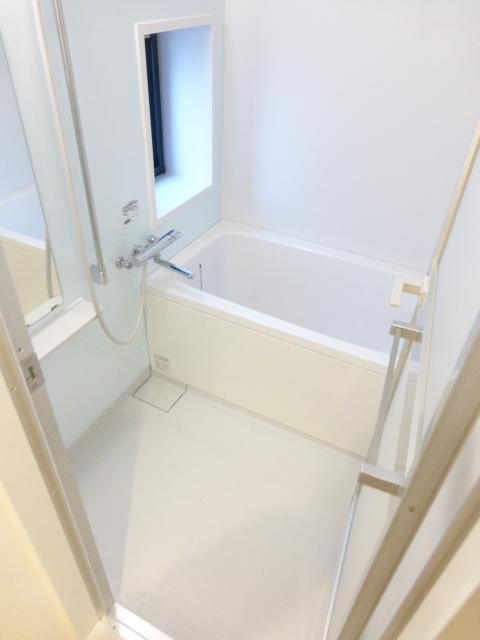 バス・シャワールーム　バス※別部屋参考写真