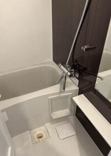 バス・シャワールーム　※別部屋参考写真