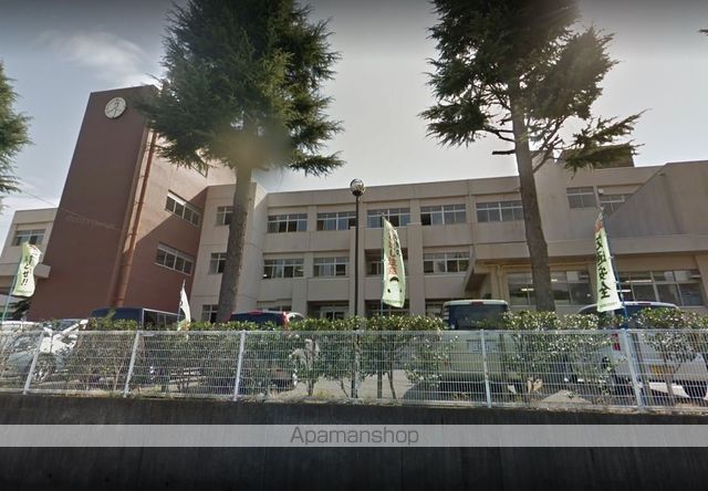 小学校　竹原西小学校（小学校）まで988m