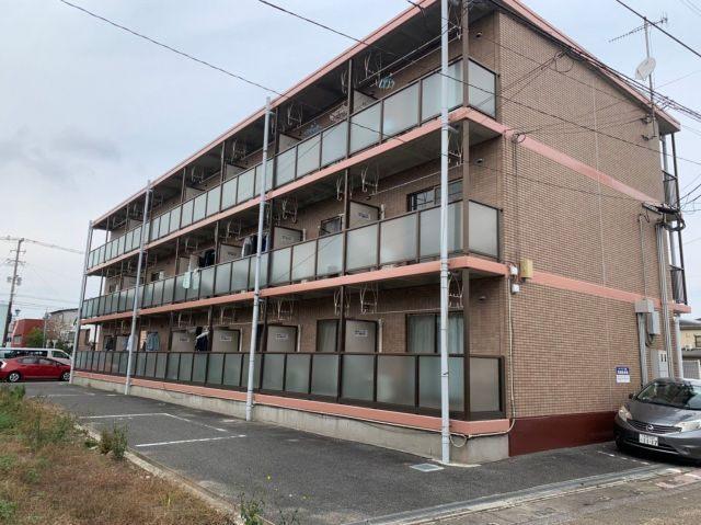 建物外観　タイル張り