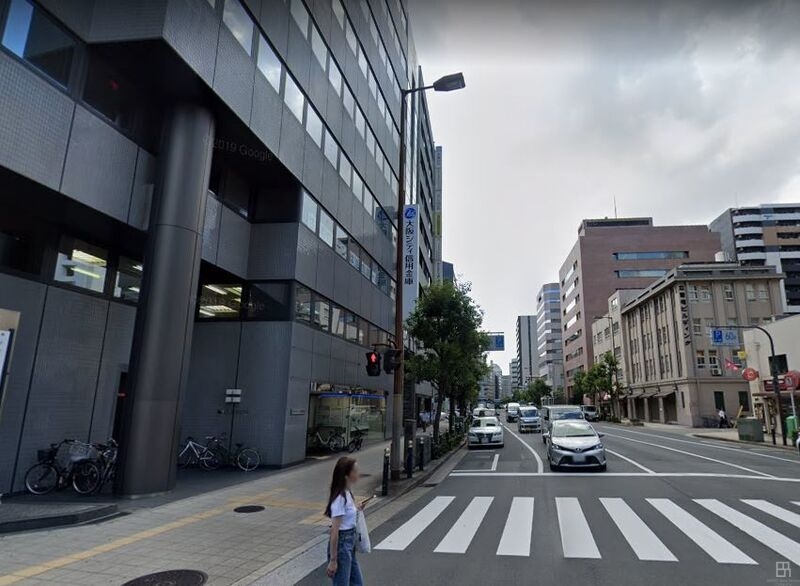 銀行　大阪シティ信用金庫本町支店（銀行）まで124m