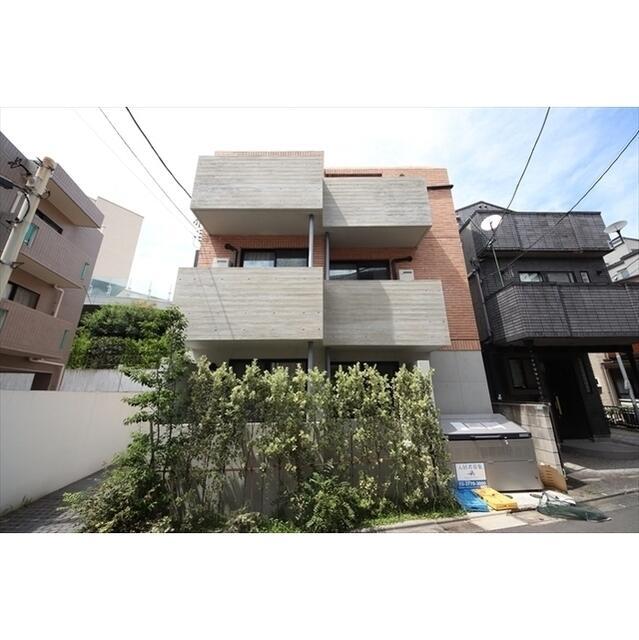 建物外観　落ち着いた雰囲気の外観です