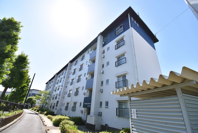 UR鶴川の外観写真