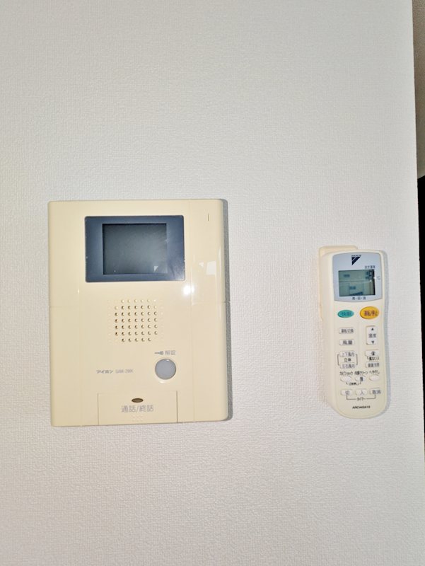 セキュリティ　モニター付インターホン