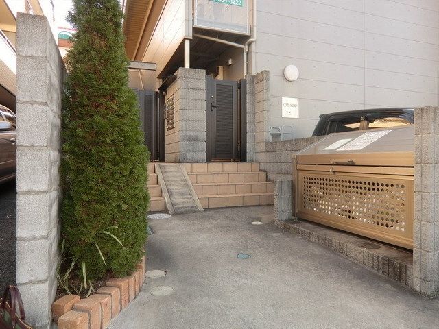 エントランス　エントランス