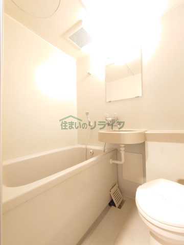 バス・シャワールーム　別部屋参考写真
