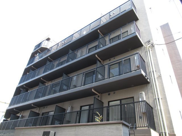 建物外観　おしゃれな外観
