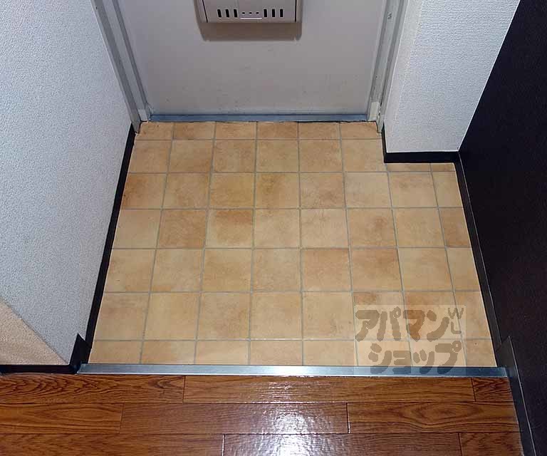 マノワール久貝の玄関写真