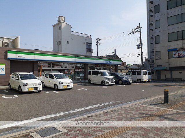 コンビニ　ファミリーマート堺中之町東店（コンビニ）まで320m