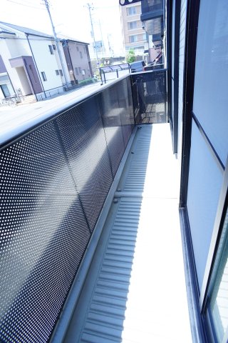 バルコニー　バルコニー南向きで陽当たり良好♪