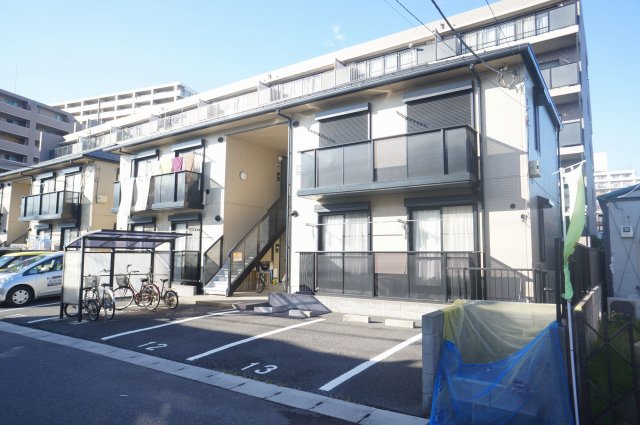 建物外観　TVCMでおなじみの積水ハウス設計・施工のシャーメゾンです♪