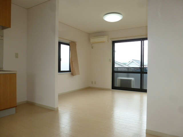居室・リビング　202のお部屋です