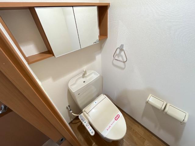 トイレ　シャワー付トイレ