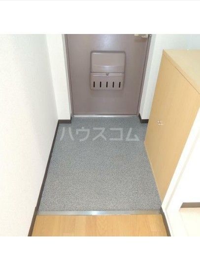 小田急線 向ケ丘遊園駅 徒歩8分 3階建 築40年の玄関写真