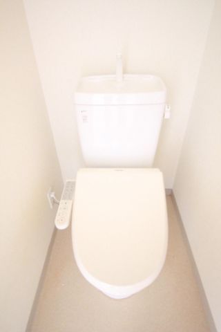 トイレ　ドゥーエ巣鴨　豊島区巣鴨3