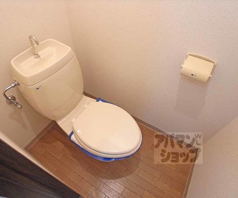 タウニィ・カトレヤのトイレ写真