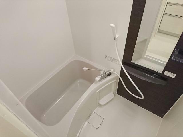 バス・シャワールーム　※別部屋写真