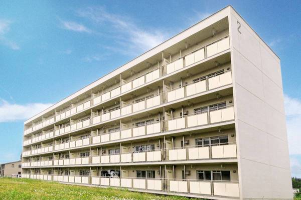 ビレッジハウス七戸1号棟の外観写真