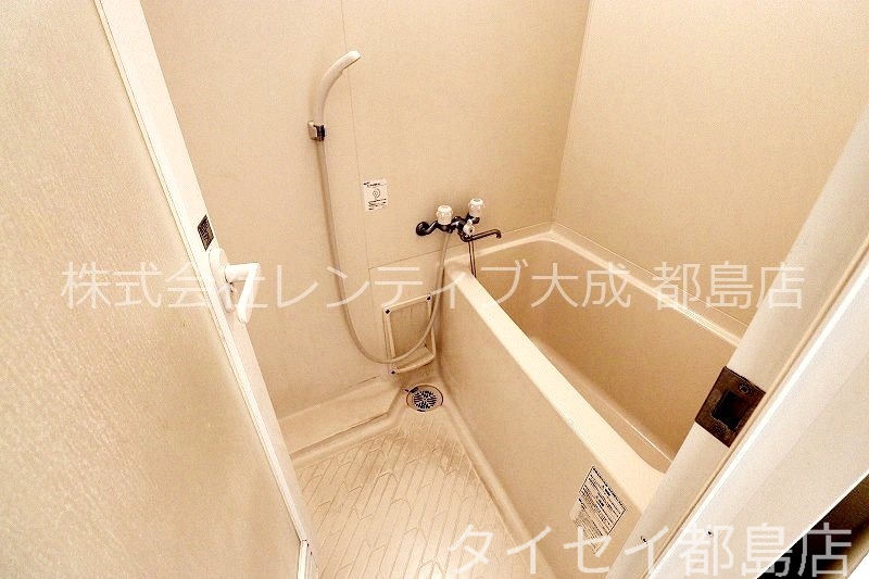 ＪＲおおさか東線 城北公園通駅 徒歩4分 4階建 築23年の風呂写真