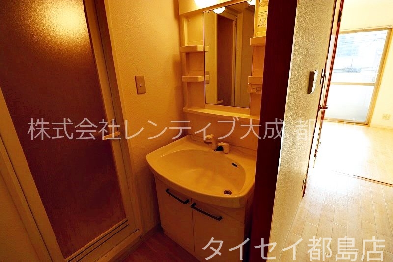 ＪＲおおさか東線 城北公園通駅 徒歩4分 4階建 築23年の内装写真