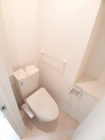トイレ　トイレもきれいです